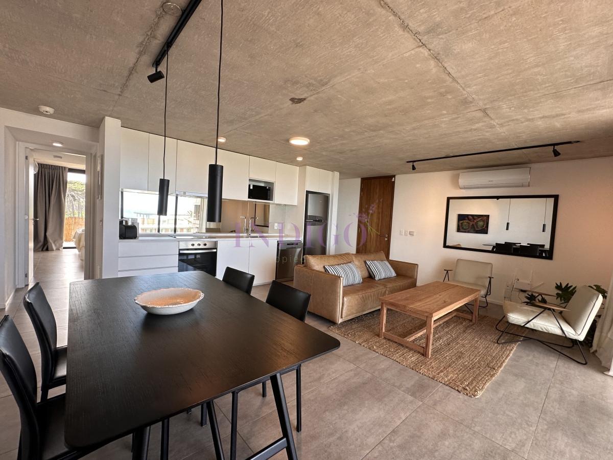 Apartamento Ref.1222 - En alquiler temporal, Penthouse en Manantiales, 3 ambientes.