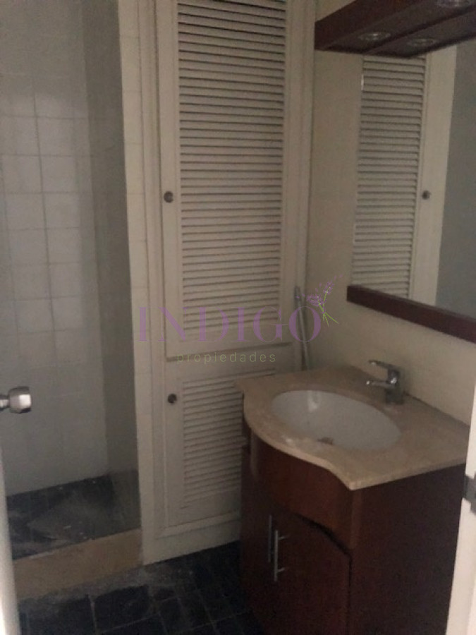 Apartamento Ref.482 -  Venta departamento de 3 dormitorios en muy buena Torre en el corazón de la Peninsula.