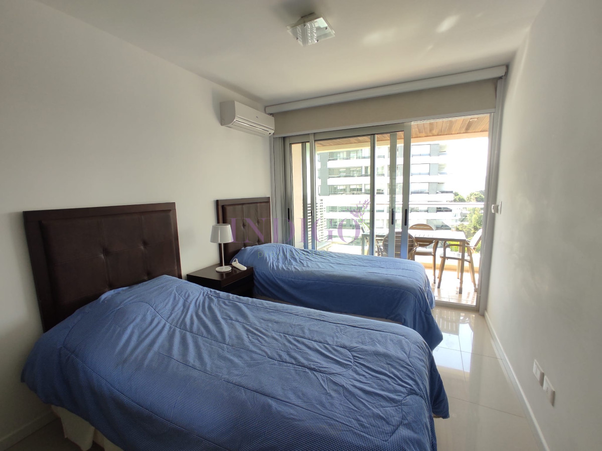 Apartamento Ref.994 - Venta de apartamento 2 dormitorios, Aidy Grill, Punta del Este