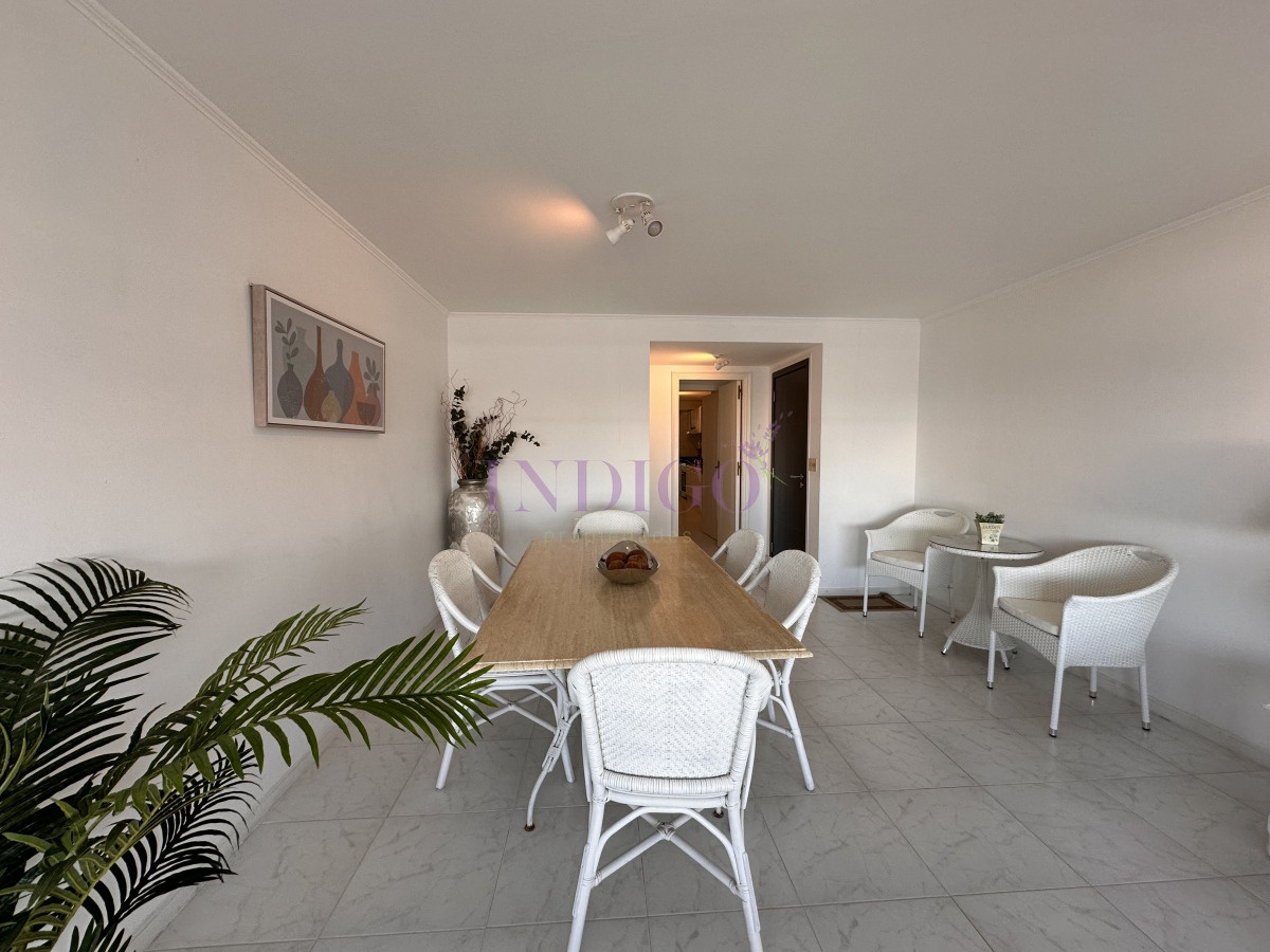 Apartamento Ref.585 - Alquiler 3 dormitorios Montoya