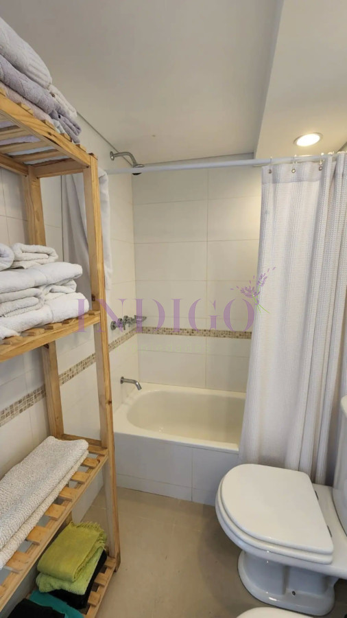Apartamento Ref.962 - Alquiler de apartamento 4 dormitorios, La Barra, Uruguay