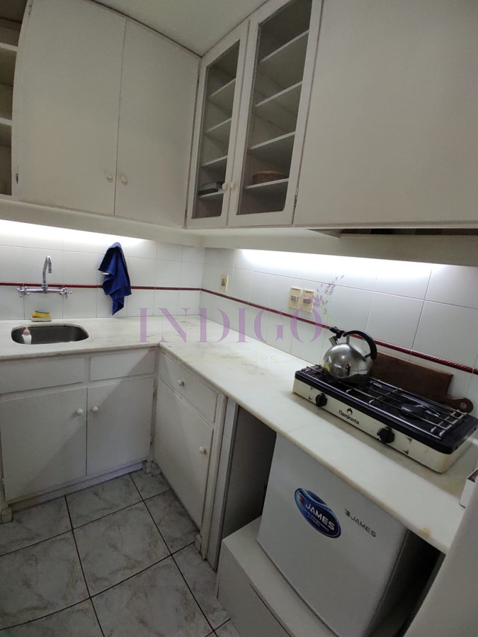 Apartamento Ref.735 - Amplio y luminosos apartamento a la venta en Centro Maldonado