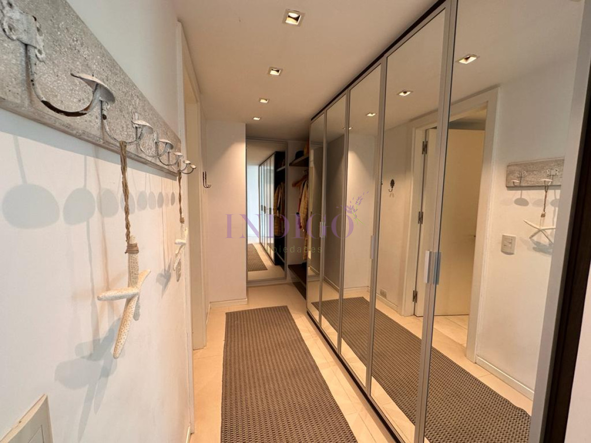 Apartamento Ref.1213 - Apartamento de Lujo en Manantiales, 3 Dormitorios 4 Baños, 2 Cocheras con Parrillero y Piscina!