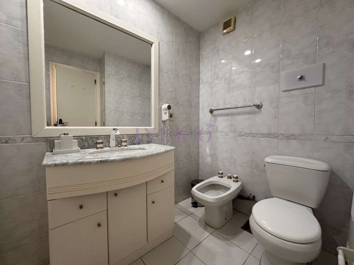 Apartamento Ref.585 - Alquiler 3 dormitorios Montoya