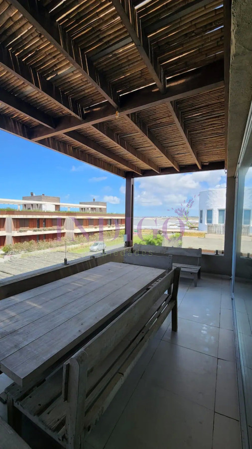 Apartamento Ref.962 - Alquiler de apartamento 4 dormitorios, La Barra, Uruguay