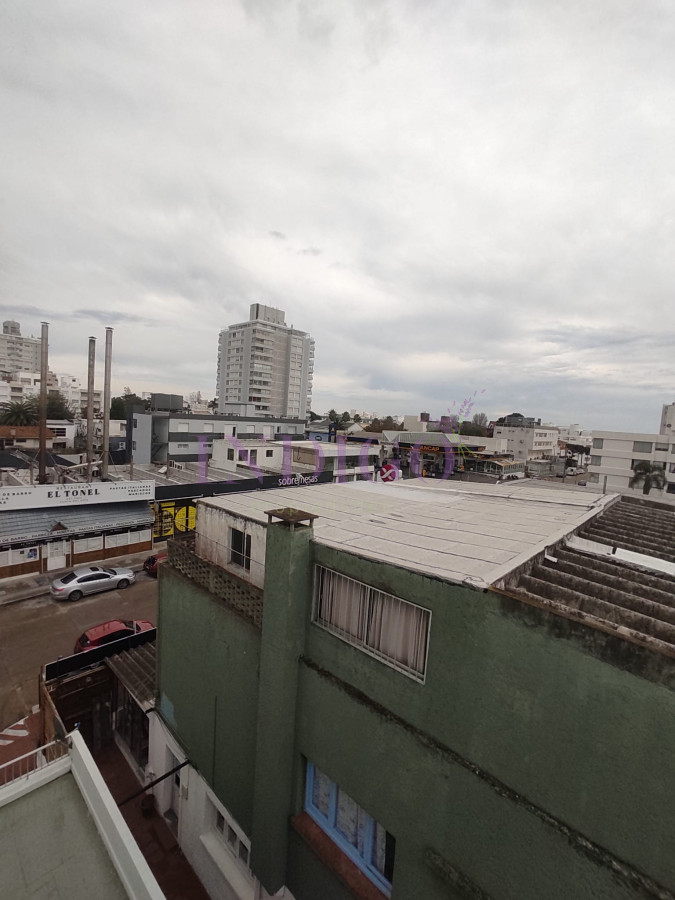 Apartamento Ref.1073 - Apartamento en Alquiler y Venta en la Península se Punta del Este