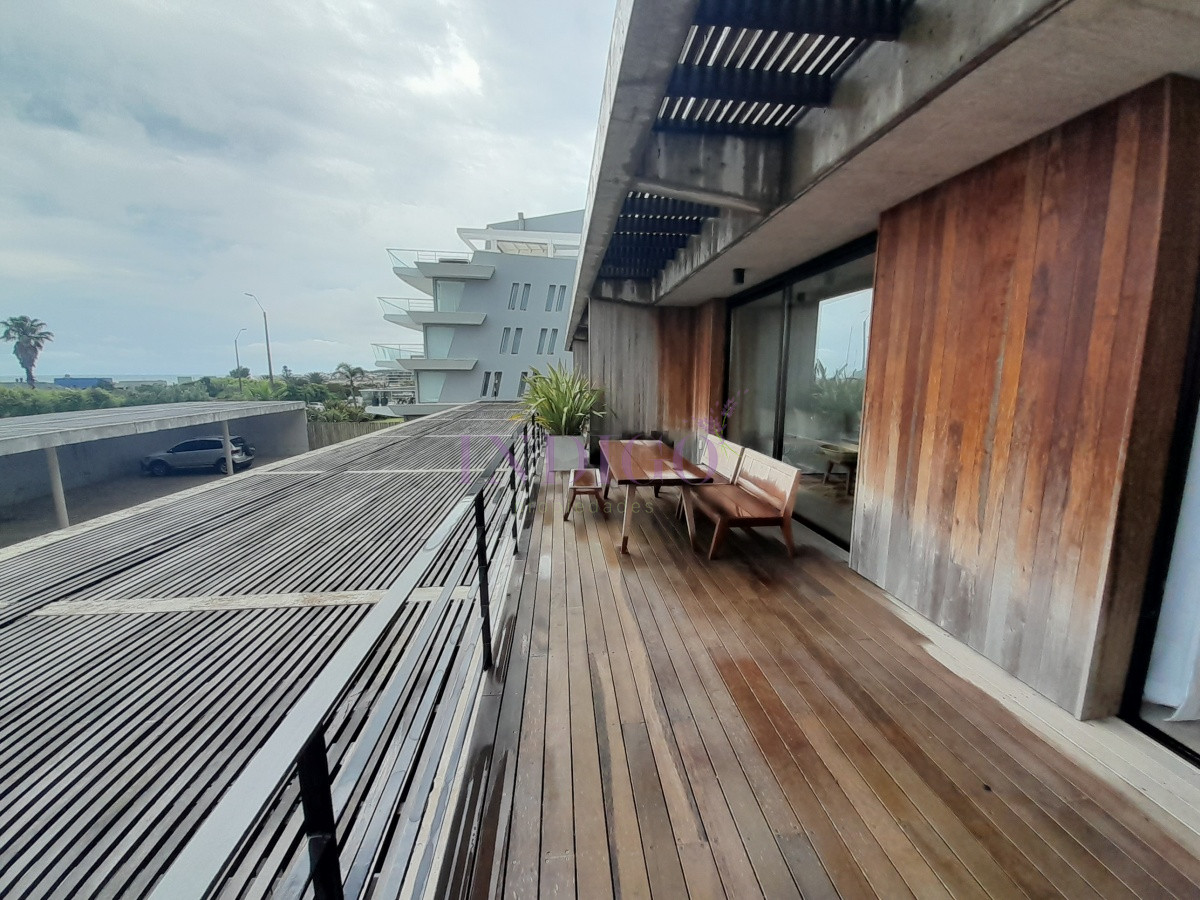 Apartamento Ref.933 - Apartamento en alquiler 3 dormitorios en Manantiales, Uruguay