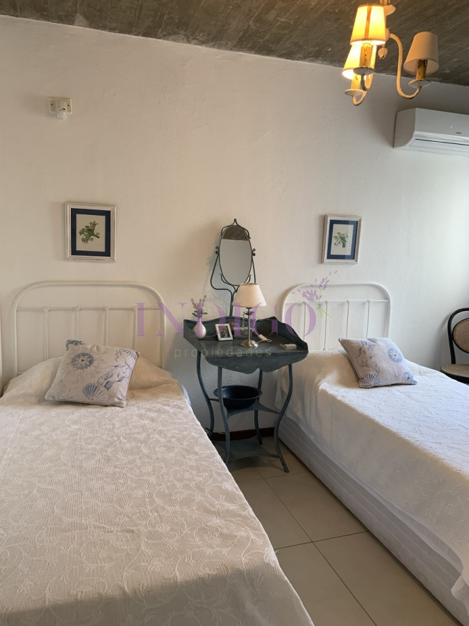 Apartamento Ref.137 - Departamento en alquiler en pleno  Manantiales, 3 dormitorios .