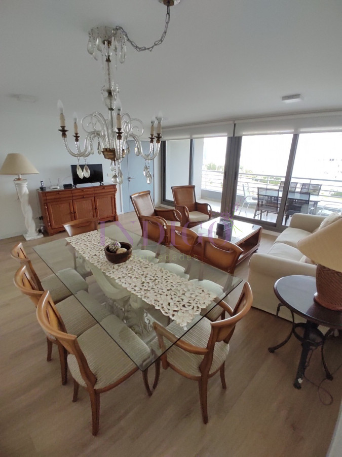 Apartamento Ref.686 - Apartamento en la mansa, 2 dormitorios y 3 baños, muy bien equipado