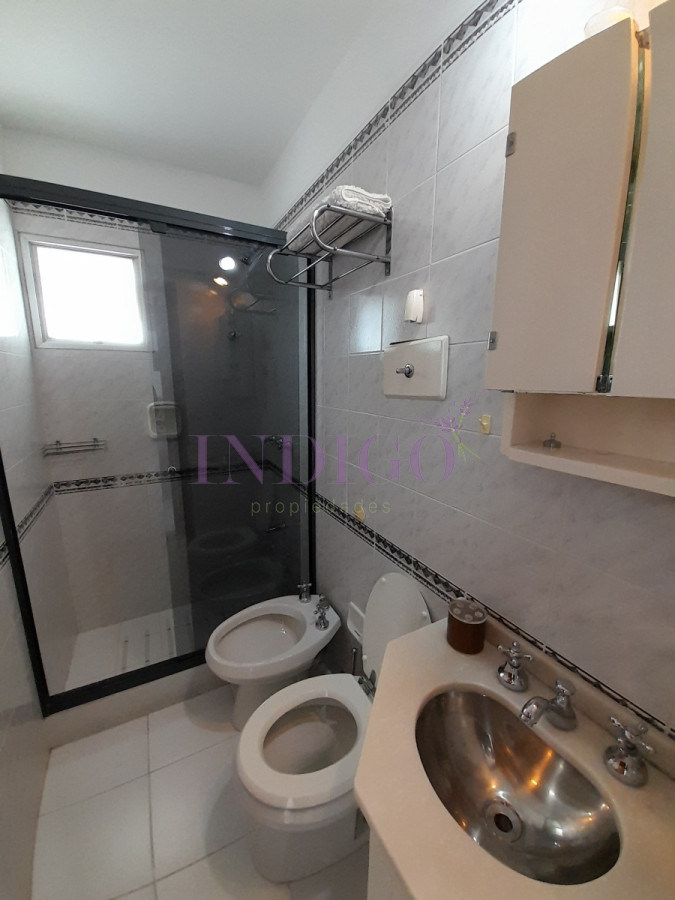 Apartamento Ref.22 - En venta casi frente al mar en playa Brava.