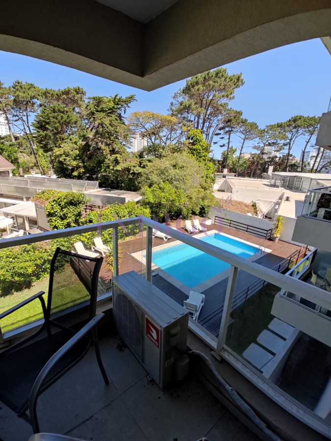 Apartamento Ref.628 - Apartamento de 1 dormitorio, 1 baño, con piscina, muy bien ubicado