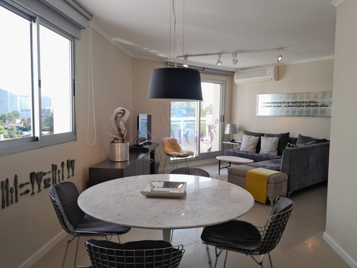 Apartamento Ref.8 - En Venta, Ocean Drive,2 dorm, Punta del Este