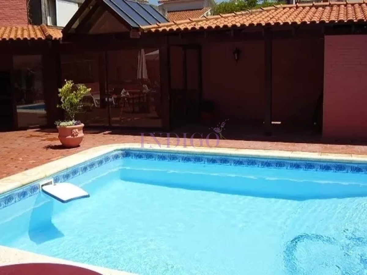 Apartamento Ref.1072 - Apartamento en península a metros de El Emir, piscina, lavadero en una muy linda zona!