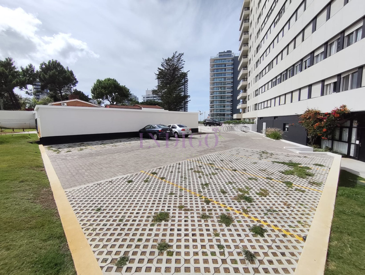 Apartamento Ref.525 - Apartamento en Venta en Aidy Grill-Punta del Este