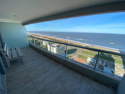 Apartamento 2 Dormitoritos y 2 Baños, con vista al mar!