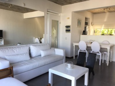 Apartamento en Manantiales, 2 dormitorios *