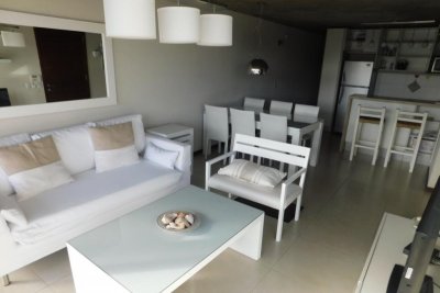 Apartamento en Manantiales, alquiler temporal 