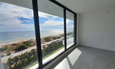 Venta de apartamento 2 dormitorios, Playa Mansa, Punta del Este, Uruguay