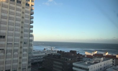 Departamento en venta y alquiler en plena Península, 2 dormitorios .