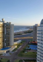 En venta casi frente al mar en playa Brava.