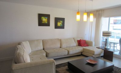 Departamento en venta y alquiler de 3 dormitorios con parrillero propio, 3 dormitorios .