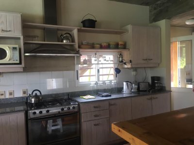 casa en venta en la zona más linda de montoya. - idg411c