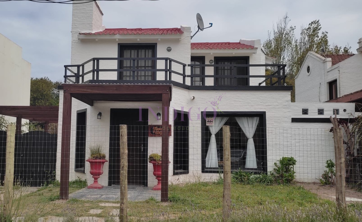 Casa Ref.779 - Casa en la barra, 4 dormitoritos y parrillero, zona muy tranquila!