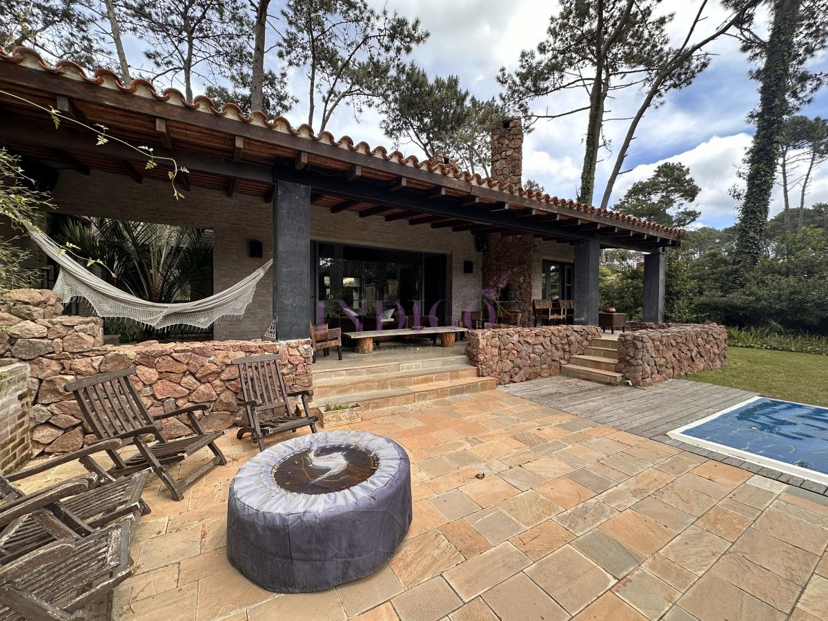 Casa Ref.1262 - Casa en barrio privado Laguna Blanca, en alquiler temporal