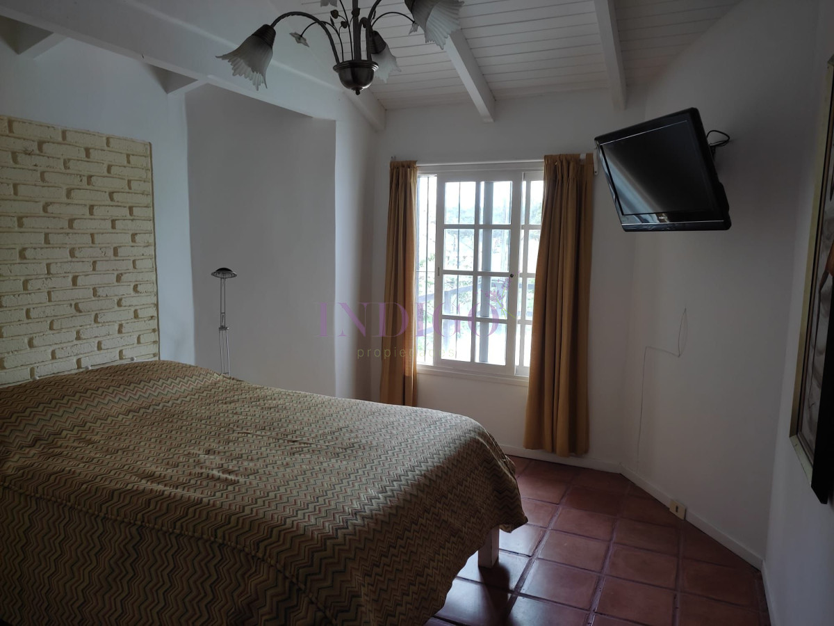 Casa Ref.779 - Casa en la barra, 4 dormitoritos y parrillero, zona muy tranquila!