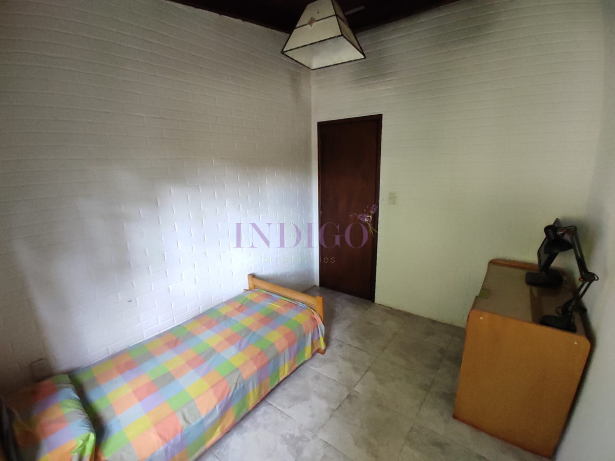 Casa Ref.488 - Casa con 3 Dormitorios, 2 Baños mas dependencia, piscina y parillero!