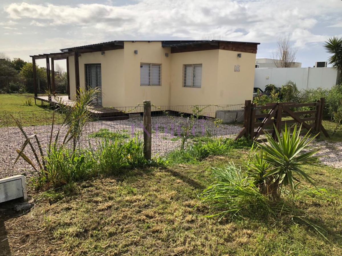 Casa alquiler calle 5 Balneario, 3 ambientes