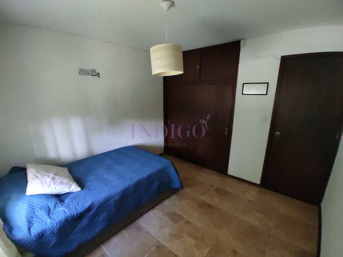 Casa Ref.488 - Casa con 3 Dormitorios, 2 Baños mas dependencia, piscina y parillero!
