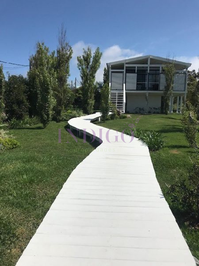 muy buena propiedad en alquiler en altos de punta piedras, 3 dormitorios . - idg343c
