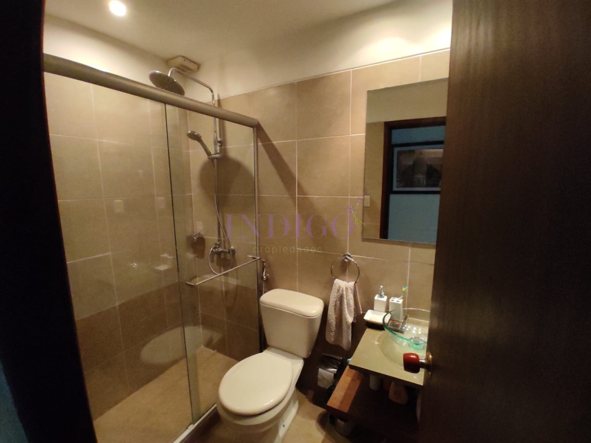 Casa Ref.488 - Casa con 3 Dormitorios, 2 Baños mas dependencia, piscina y parillero!
