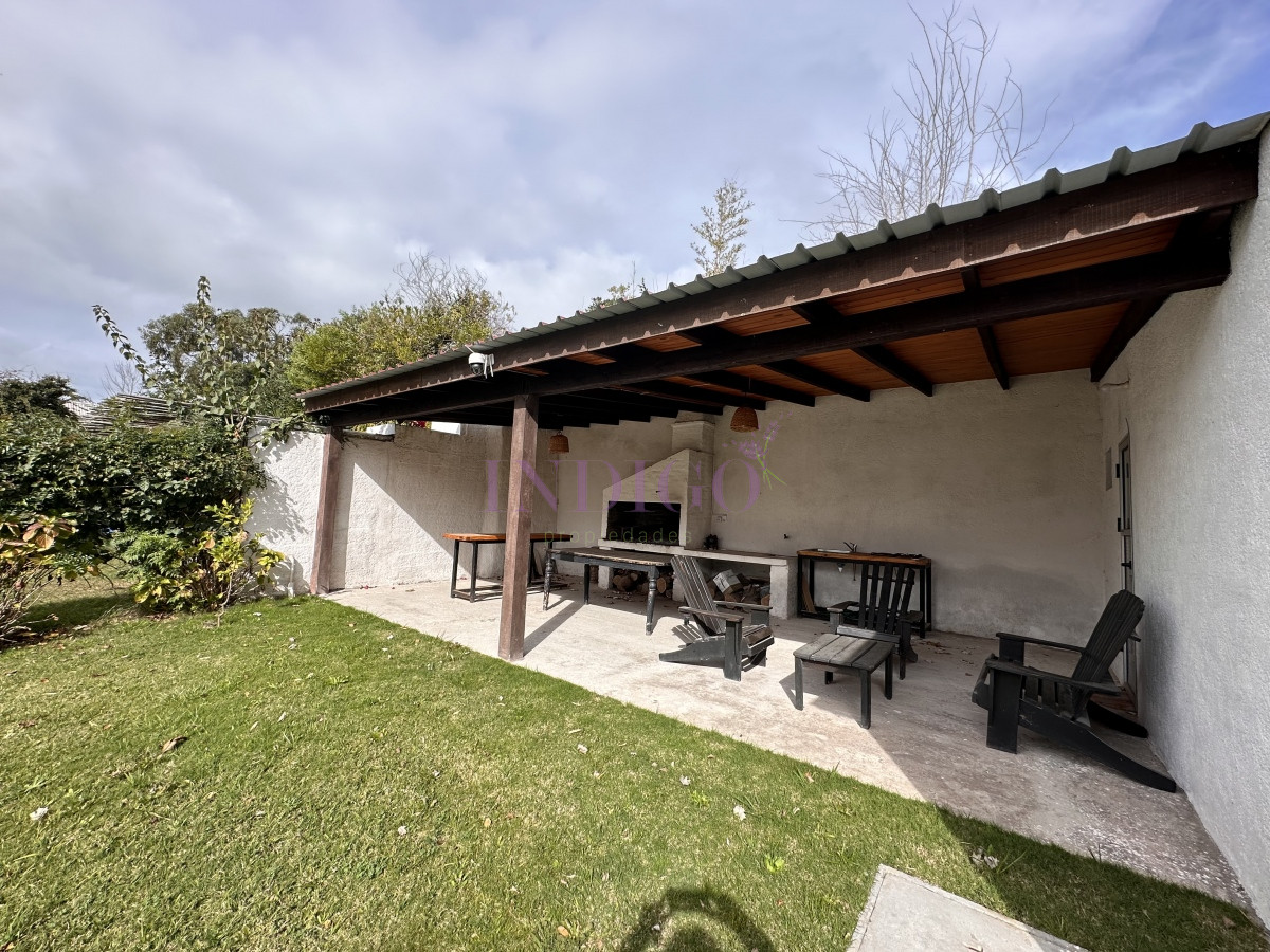 Casa Ref.779 - Casa en la barra, 4 dormitoritos y parrillero, zona muy tranquila!