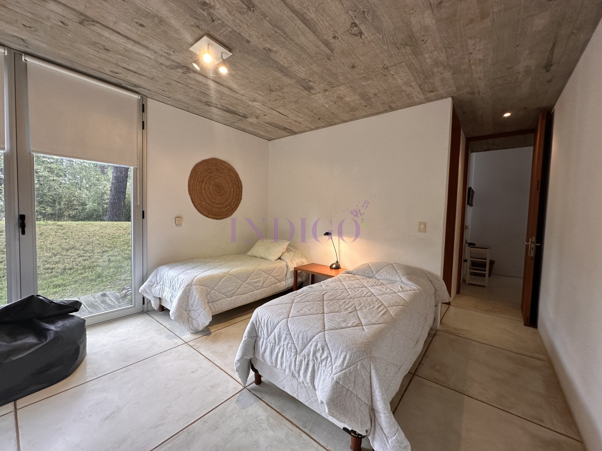 Casa Ref.1246 - Laguna blanca, casa en alquiler y venta.