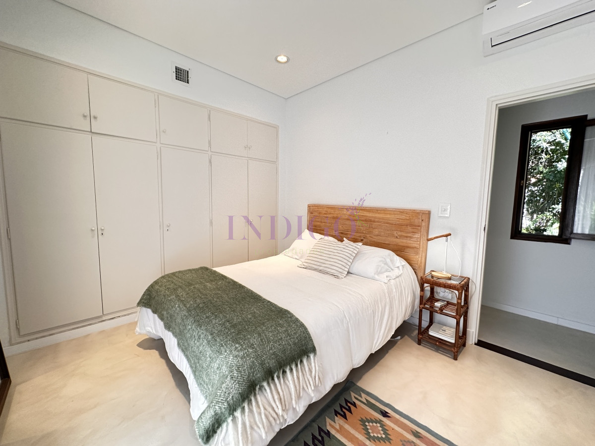 Casa Ref.1245 - Casa en venta , San Rafael, 4 dorm y dependencia, con piscina y parrillero.
