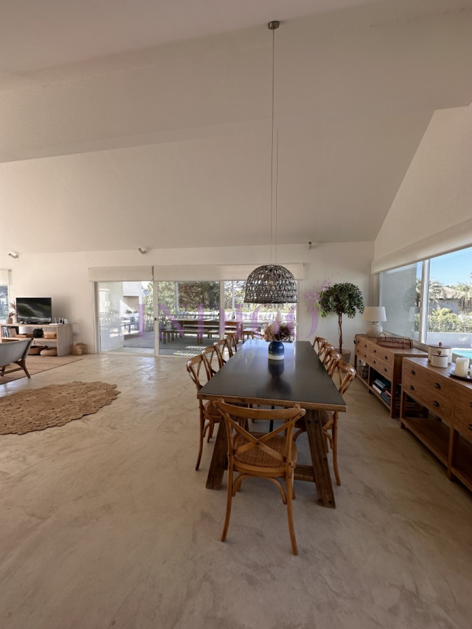 Casa Ref.336 - Alquiler en Pinar del Faro, Jose Ignacio 5 dormitorios.