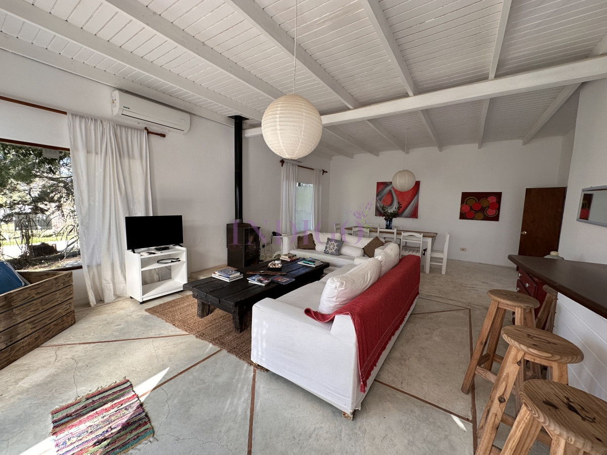 Casa Ref.485 - Casa venta en Montoya, 5 ambientes.