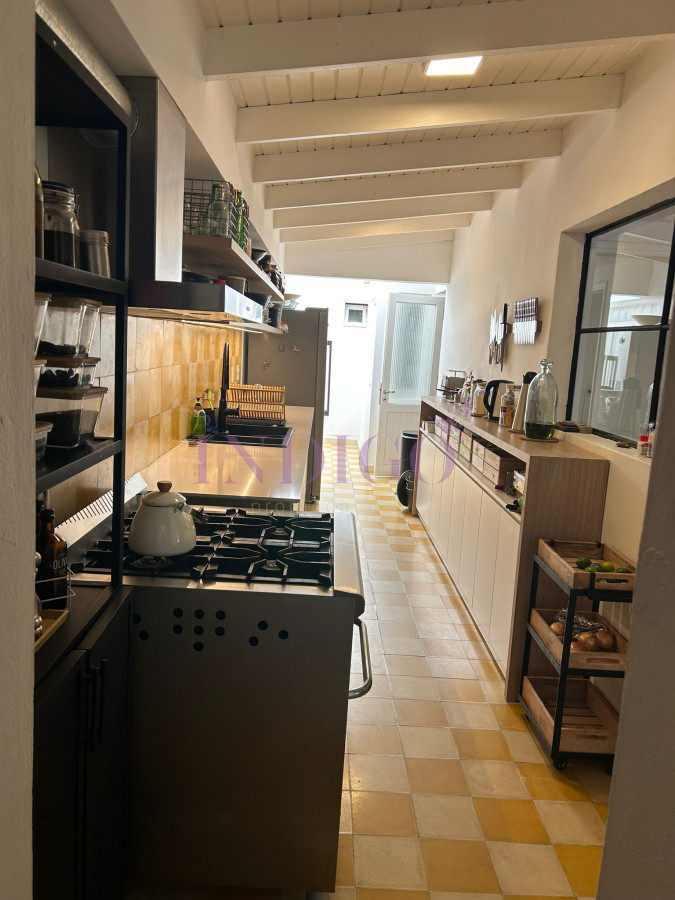 Casa Ref.808 - Casa 4 Dormitorios, 3 baños, piscina y parrillero, con dependencia!