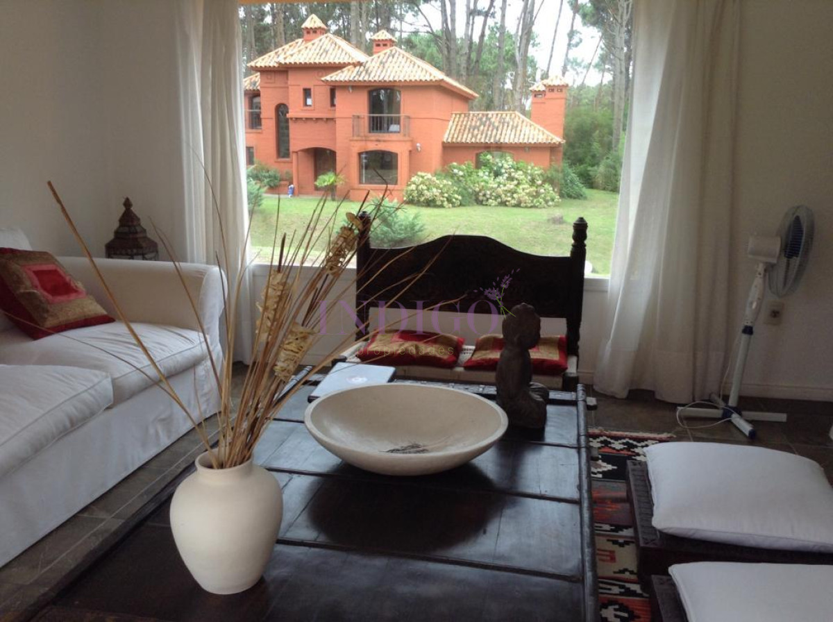 Casa Ref.847 - Laguna Blanca, casa en alquiler.