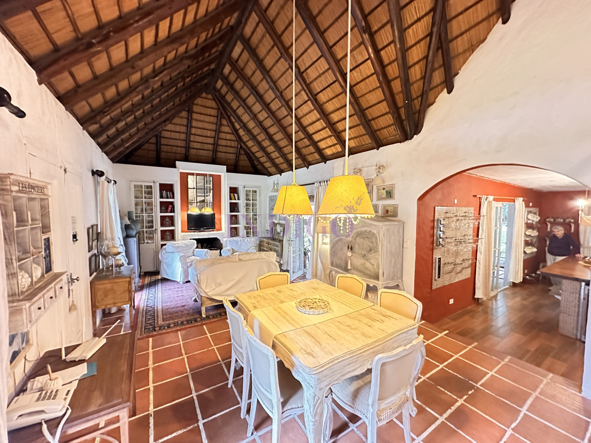 Casa Ref.1307 - Casa en venta en pinares