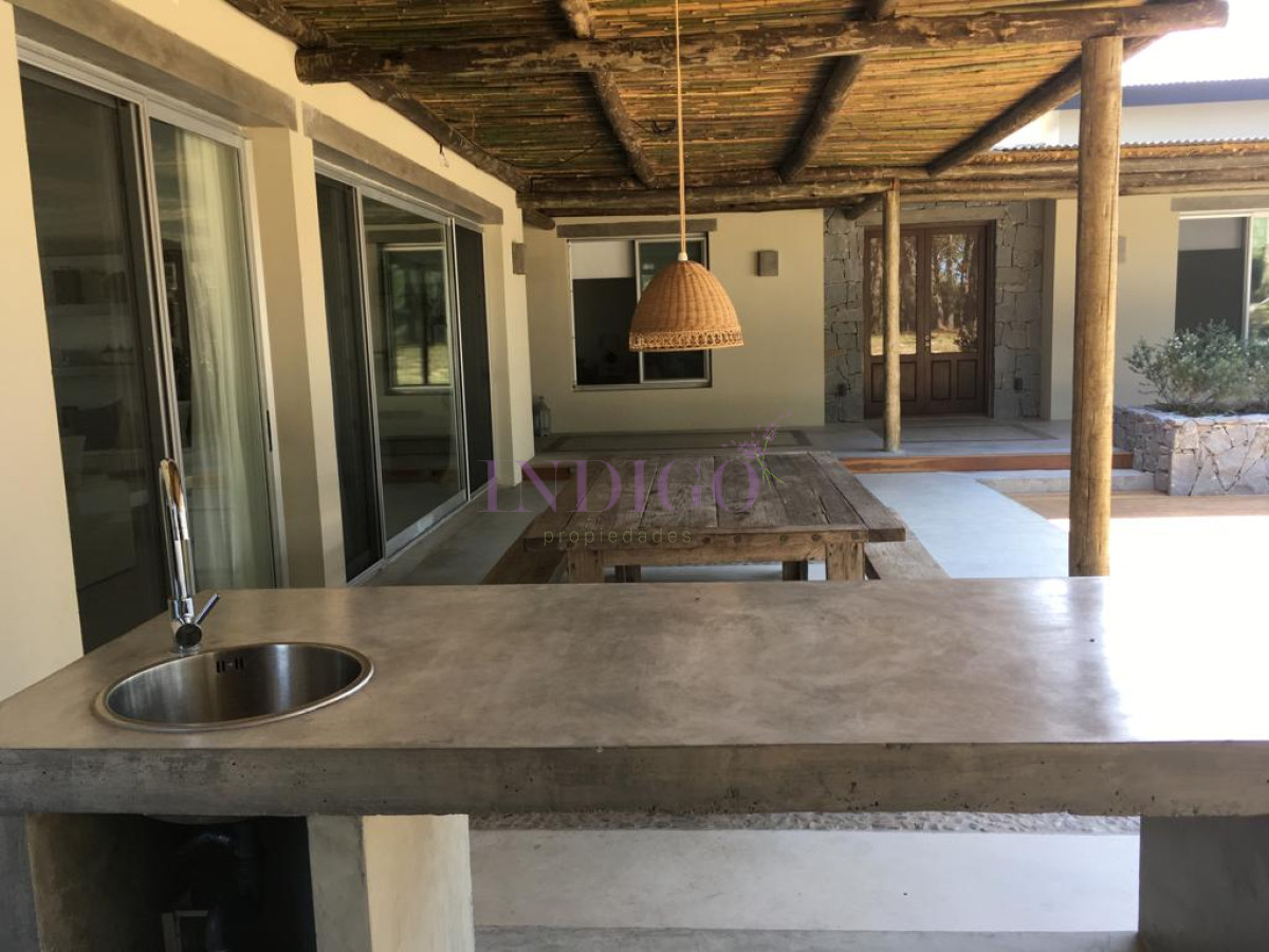 Casa Ref.770 - Casa en José Ignacio, 3 Dormitorio mas Playroom y Dependencia