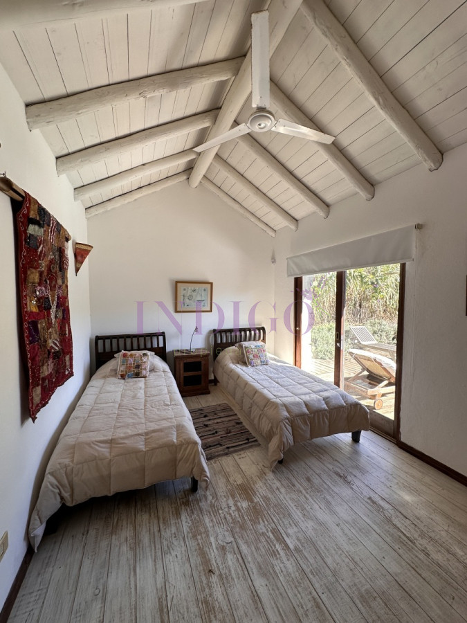 Casa Ref.21 - Casa en Punta Piedras con 3 Dormitorios, Venta y Alquiler.
