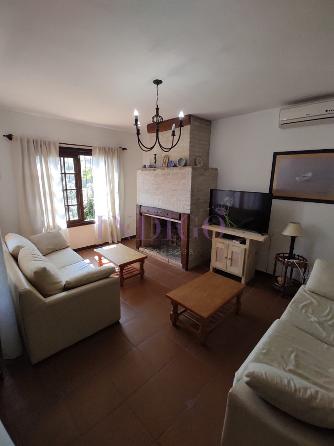 Casa Ref.737 -  Casa con piscina y parrillero en Manantiales, 3 dormitorios y 2 Baños