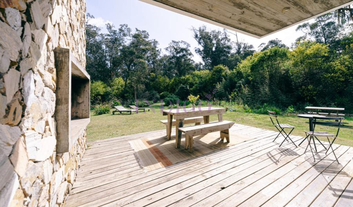Casa Ref.891 - Casa en  venta Santa Mónica en frente a la Laguna, 2 dormitorios 2 baños