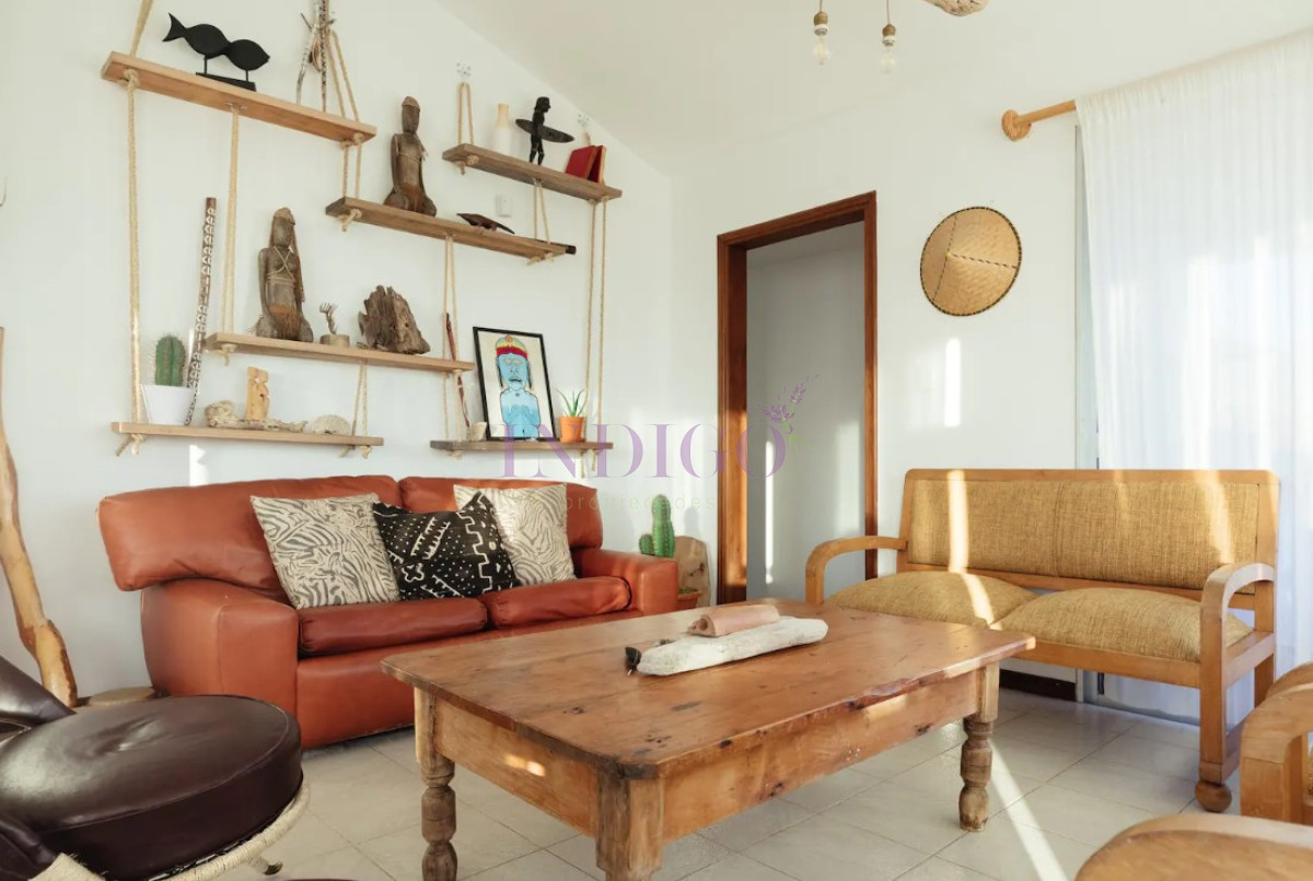 Casa Ref.91 - Casa en Altos de Punta Piedras, 5 dormitorios *