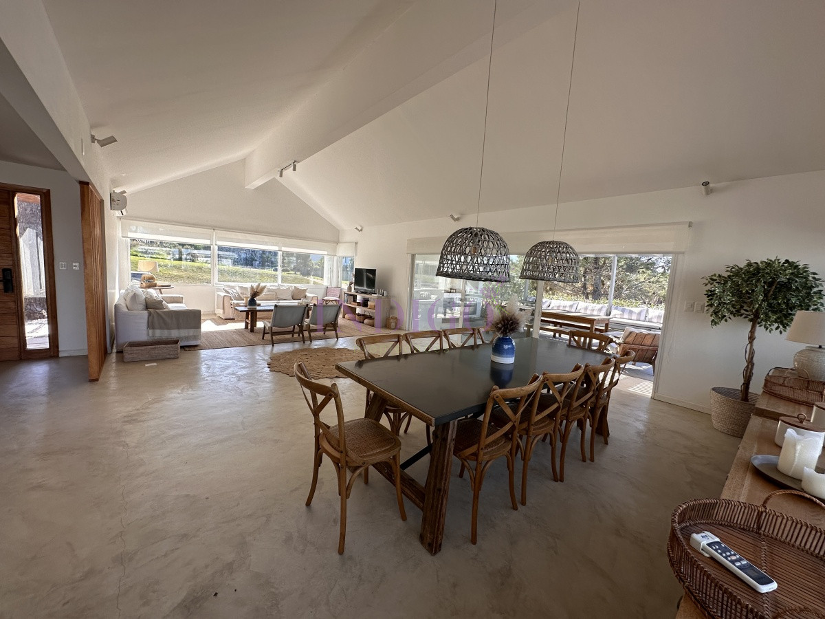 Casa Ref.336 - Alquiler en Pinar del Faro, Jose Ignacio 5 dormitorios.