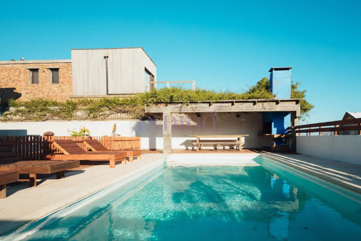 Casa Ref.91 - Casa en Altos de Punta Piedras, 5 dormitorios *