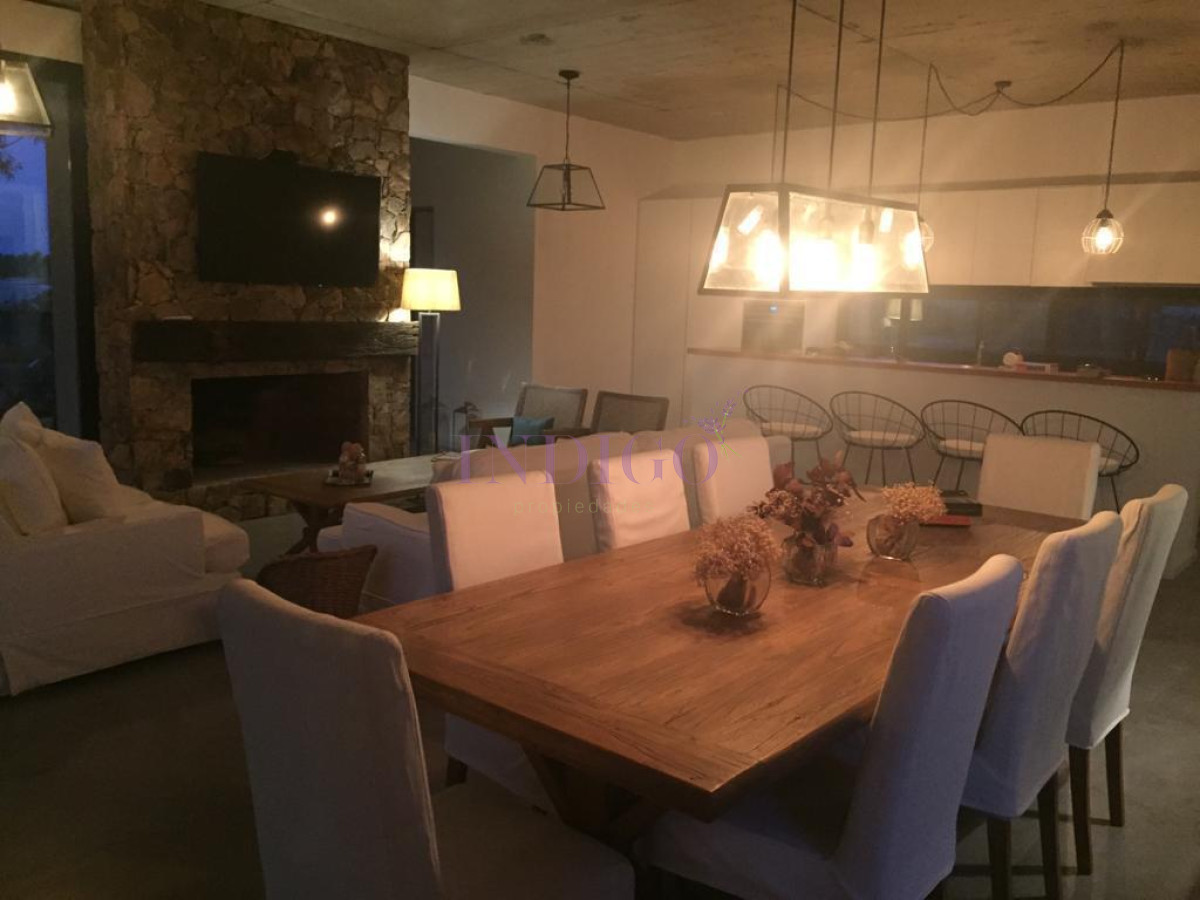 Casa Ref.1116 - Casa en alquiler Pueblo Mio